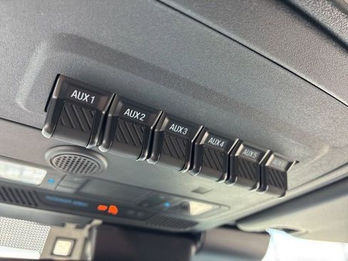New 2026 Ford Bronco Heritage Edition AWD/4WD image 40