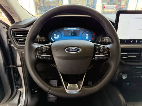 Used 2023 Ford Escape Active w/ Tech Pack #2 AWD/4WD image 14
