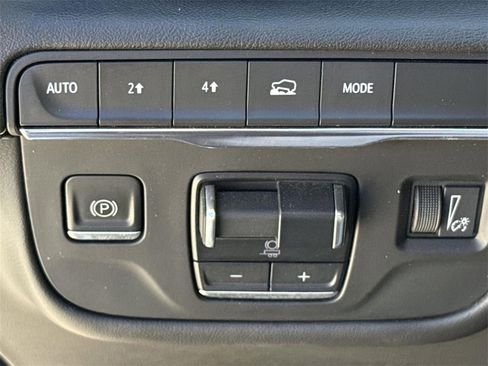 Used 2023 Cadillac Escalade ESV Sport image 16