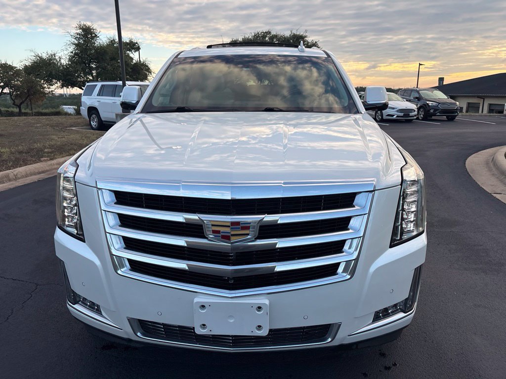 Used 2017 Cadillac Escalade Luxury RWD image 8