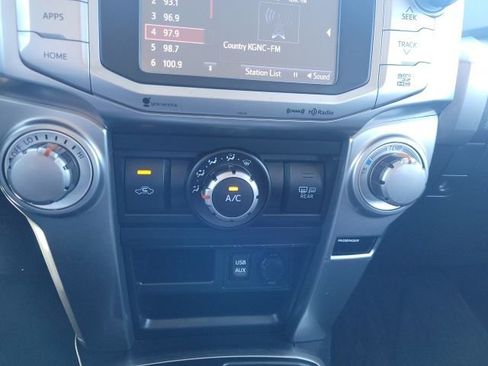 Used 2016 Toyota 4Runner SR5 image 18