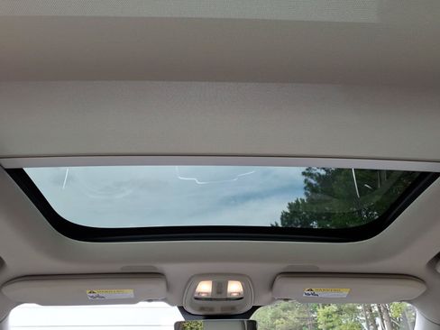 Certified 2025 Volvo XC90 B6 Plus w/ Protection Package Premier AWD/4WD image 16