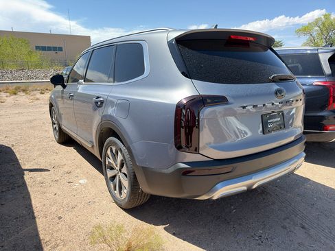Used 2021 Kia Telluride S AWD/4WD image 6