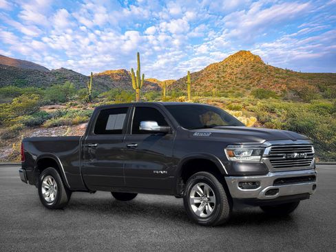 Used 2021 RAM 1500 Laramie AWD/4WD image 2