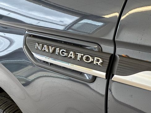 Certified 2023 Lincoln Navigator Reserve AWD/4WD image 29