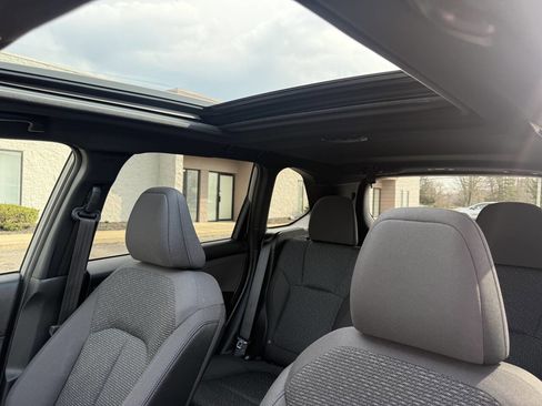 Used 2025 Subaru Forester Premium image 18