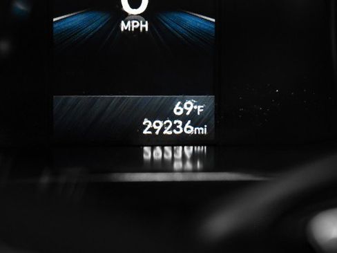 Used 2021 Hyundai Elantra SE w/ Cargo Package image 18