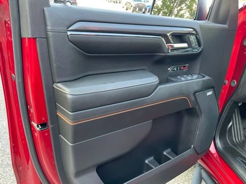 Used 2024 GMC Sierra 1500 AT4 w/ Technology Package AWD/4WD image 7