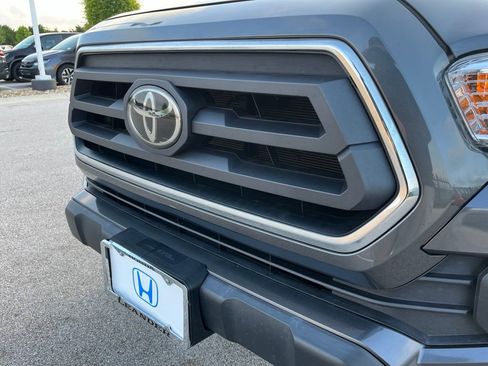 Used 2023 Toyota Tacoma SR5 RWD image 15