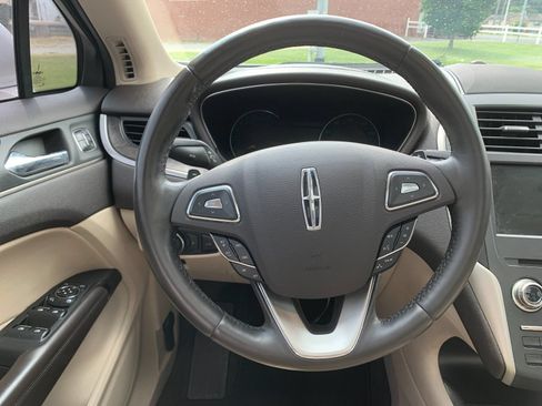 Used 2018 Lincoln MKC Reserve w/ Lincoln MKC Climate Package FWD image 28
