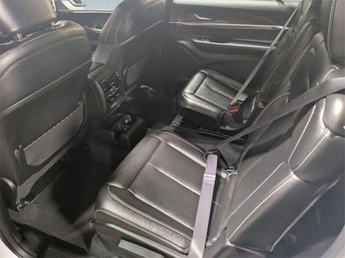 Used 2025 Jeep Grand Cherokee L Limited w/ Black Appearance Package image 22