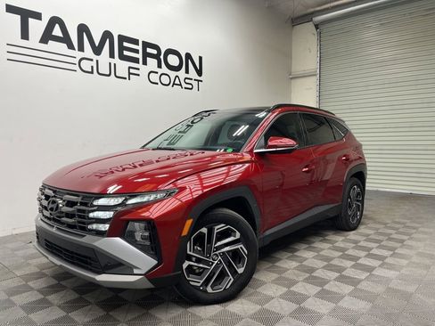 Used 2025 Hyundai Tucson Limited AWD/4WD image 2