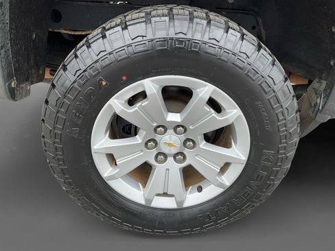 Used 2015 Chevrolet Colorado LT w/ Luxury Package image 10