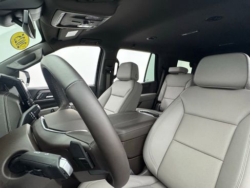 Used 2025 GMC Yukon Elevation AWD/4WD image 20
