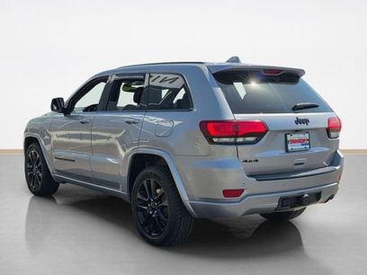 Used 2017 Jeep Grand Cherokee Altitude
