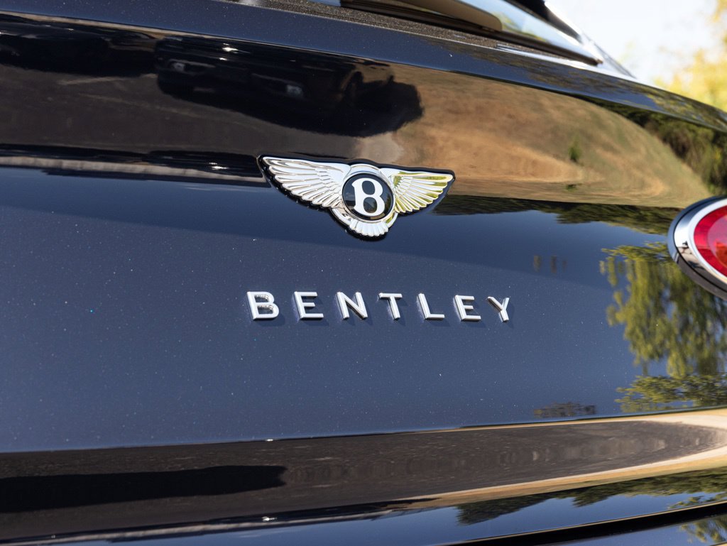 Used 2025 Bentley Bentayga AWD/4WD image 68