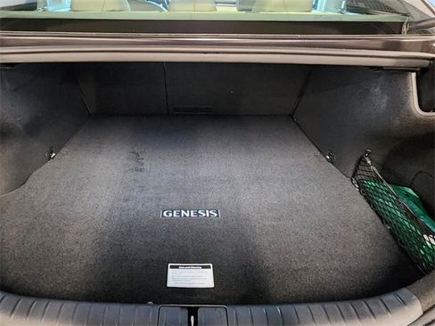 Used 2025 Genesis G70 2.5T image 27