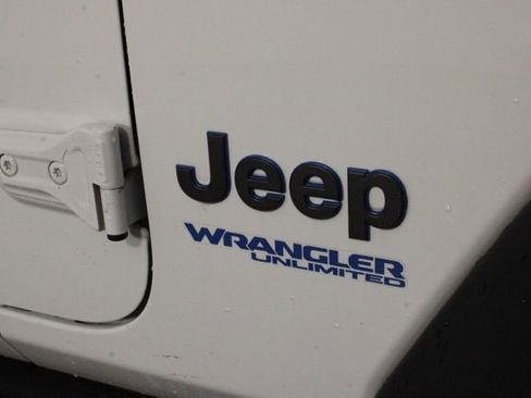 Used 2022 Jeep Wrangler Unlimited Rubicon 4xe image 45