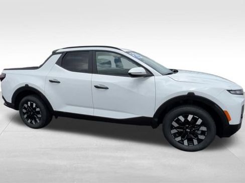 Used 2025 Hyundai Santa Cruz SEL FWD image 8