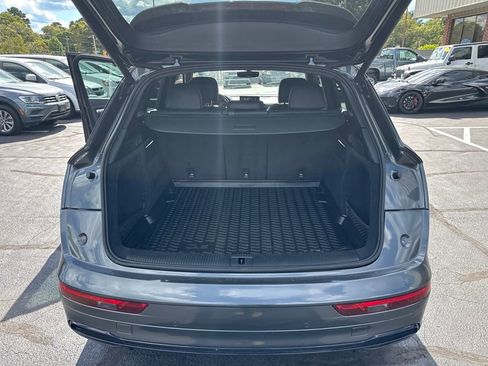 Used 2020 Audi Q5 2.0T Titanium Premium Plus w/ Premium Plus Package image 23
