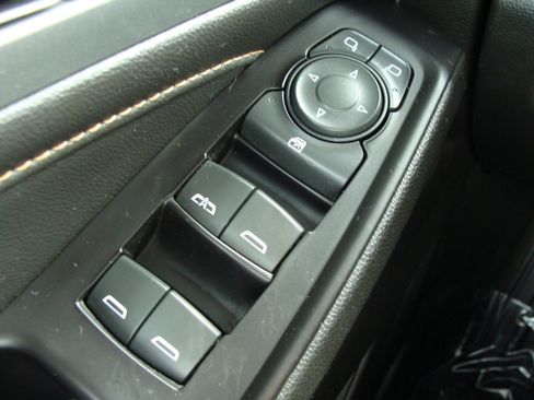 Used 2020 Chevrolet Traverse LT AWD/4WD image 29