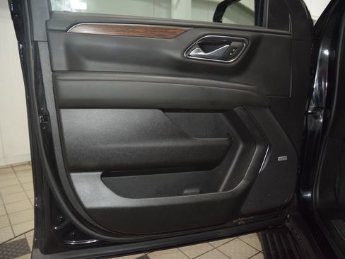 Used 2024 Chevrolet Tahoe High Country w/ Premium Package AWD/4WD image 45