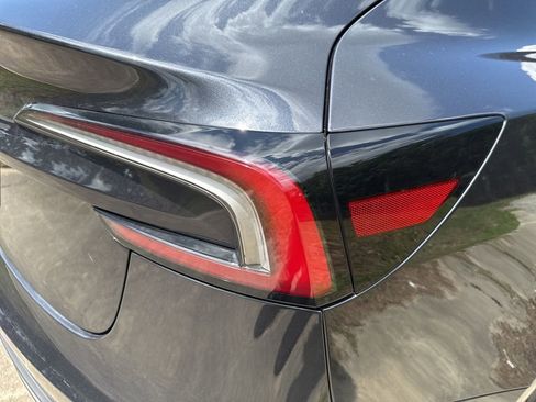 Used 2025 Tesla Model 3 RWD image 11