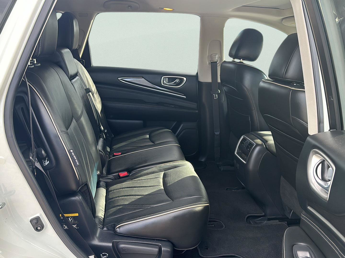 Used 2018 INFINITI QX60 FWD w/ Premium Plus Package image 26
