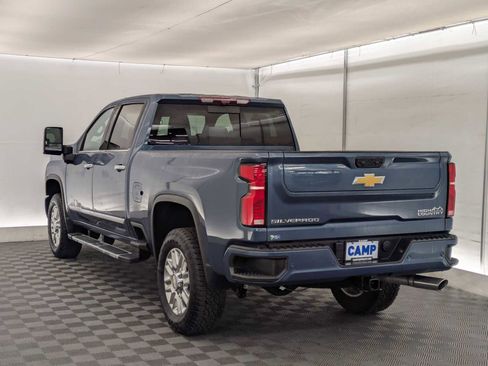 Used 2024 Chevrolet Silverado 3500 High Country w/ High Country Premium Package image 4