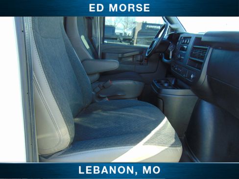 Used 2022 Chevrolet Express 2500 w/ Driver Convenience Package image 9
