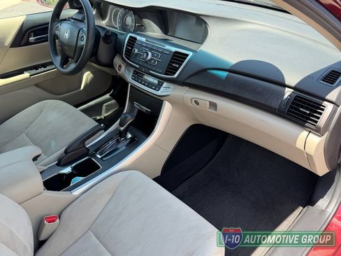 Used 2015 Honda Accord EX image 29