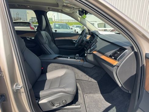 Certified 2024 Volvo XC90 B6 Plus w/ Protection Package AWD/4WD image 28