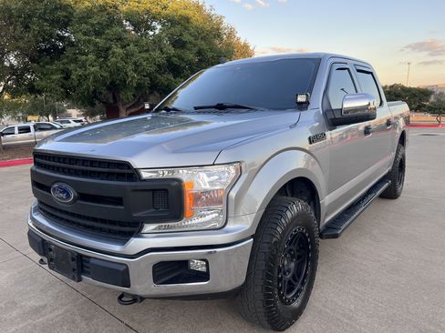 Used 2020 Ford F150 XLT w/ Equipment Group 301A Mid image 3