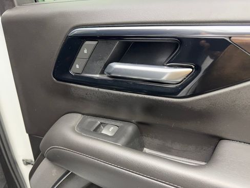 Used 2025 Chevrolet Tahoe LT image 47