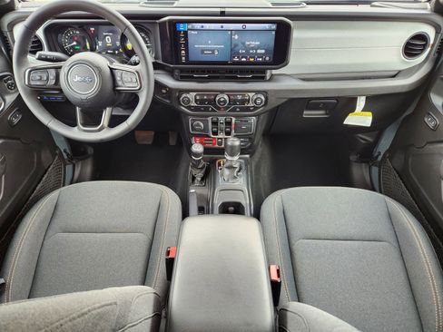 Used 2025 Jeep Wrangler Sport image 34