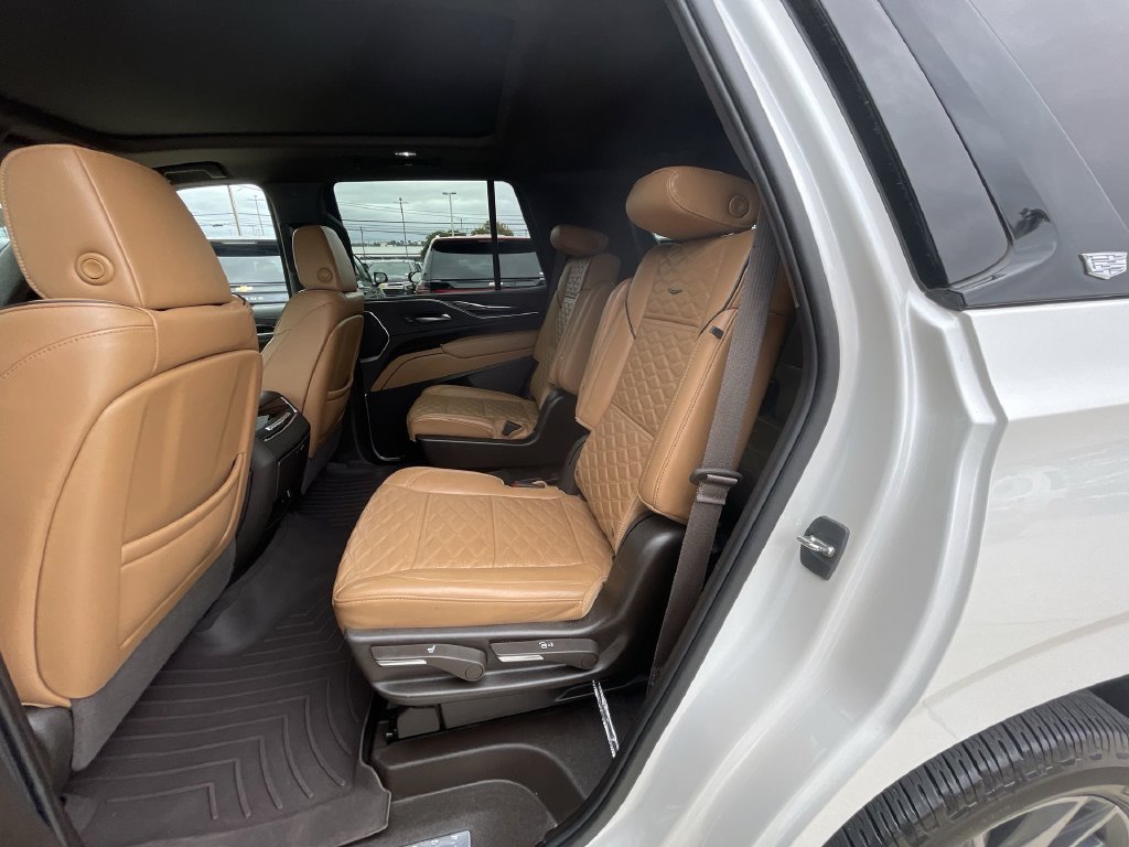 Certified 2023 Cadillac Escalade Sport AWD/4WD image 26