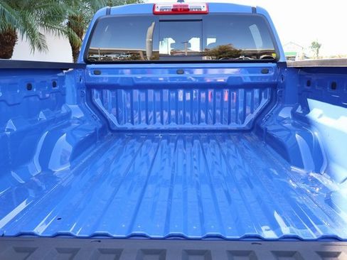 New 2026 GMC Canyon Elevation w/ Convenience Package image 16