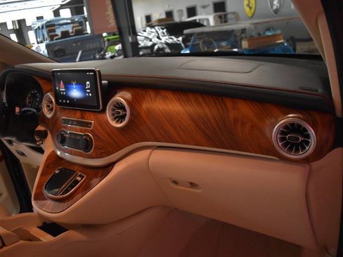 Used 2021 Mercedes-Benz Metris Passenger image 63