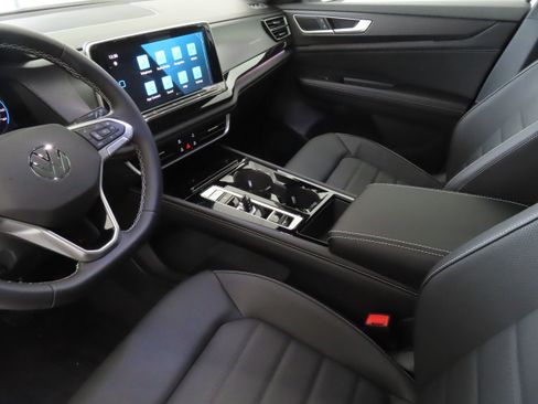 New 2026 Volkswagen Atlas Cross Sport SEL AWD/4WD image 23