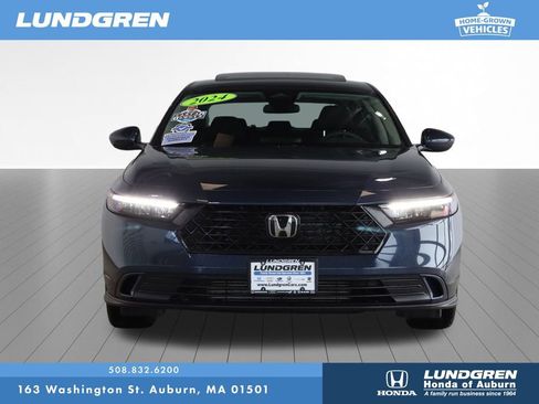 Used 2024 Honda Accord EX image 2