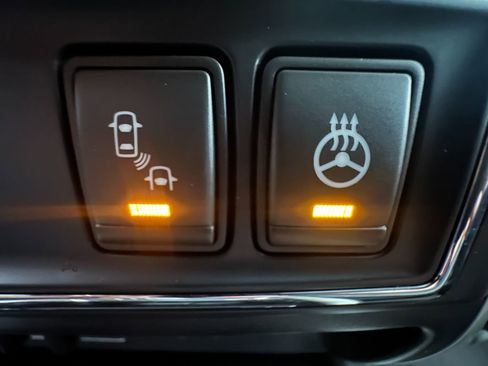 Used 2019 Nissan Titan PRO-4X w/ Pro-4x Convenience Package image 21