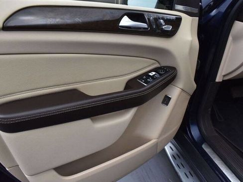 Used 2018 Mercedes-Benz GLE 350 w/ Premium 1 Package image 5