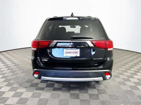 Used 2018 Mitsubishi Outlander ES image 8