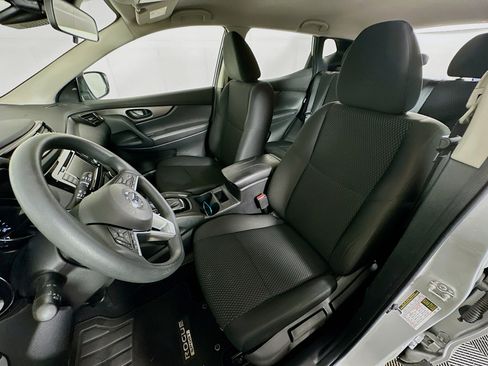 Used 2022 Nissan Rogue Sport S FWD image 13