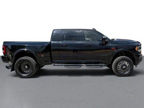 Used 2024 RAM 3500 Laramie w/ Night Edition AWD/4WD image 6
