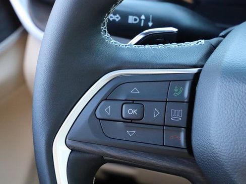 New 2025 Jeep Grand Cherokee Limited w/ Luxury Tech Group II image 23