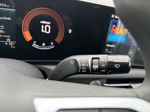 New 2026 Hyundai Tucson SE image 33