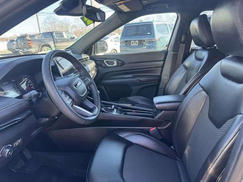 Certified 2022 Jeep Compass Altitude image 9