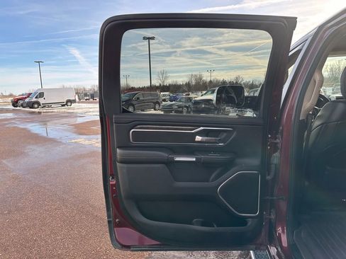 Used 2019 RAM 1500 Laramie image 21