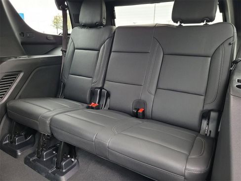 Certified 2025 Chevrolet Tahoe Z71 w/ Z71 Off-Road Package image 36